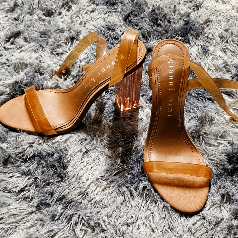 Tan 8.5 women shoe